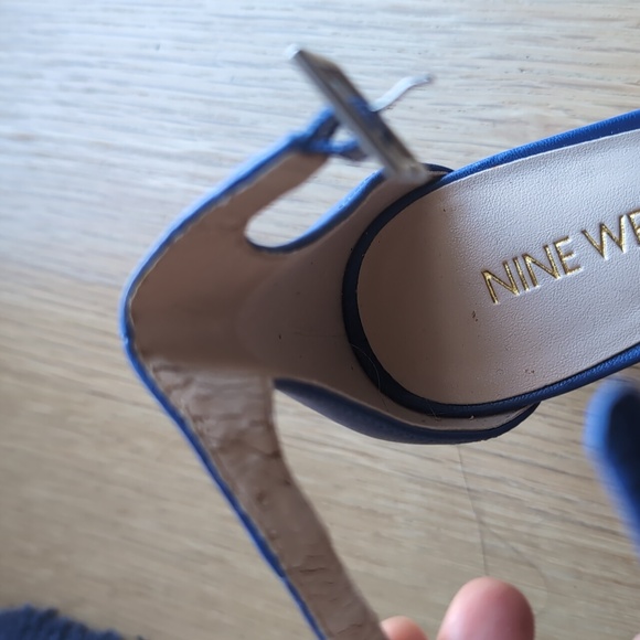 New nine West strappy open toe kitten heels - Picture 6 of 6